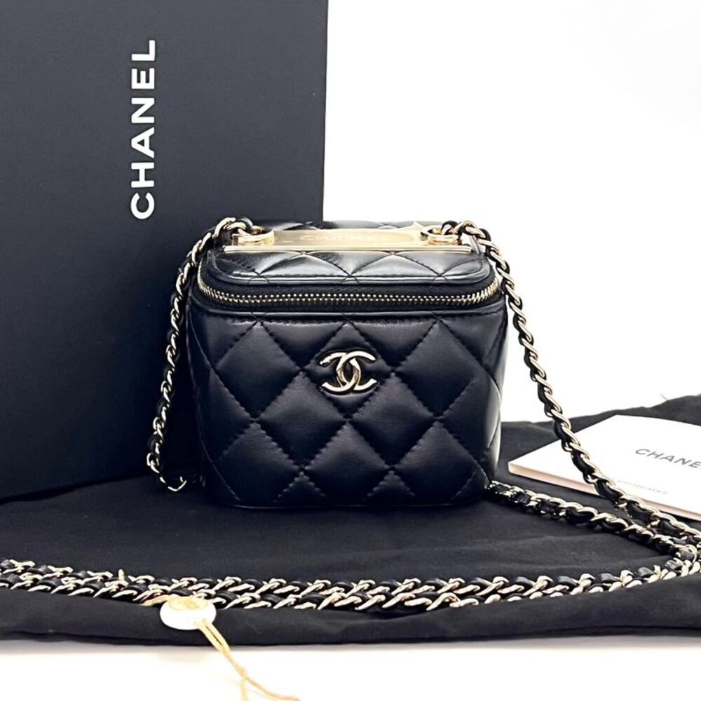 Chanel Women Pre-Loved Bag Very Good Condition